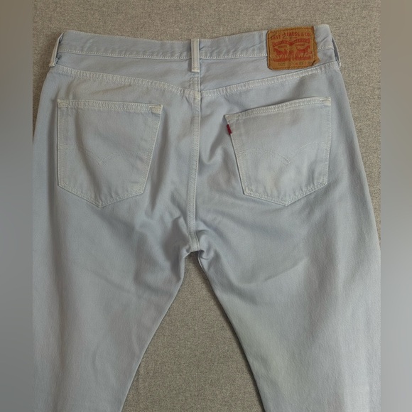 Levis 501 Buttonfly 100% Cotton Light Blue Jeans Mens 33x32 Baby Blue - Picture 3 of 13
